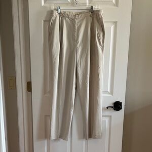 TravelSmith Light Tan Ladies Trousers